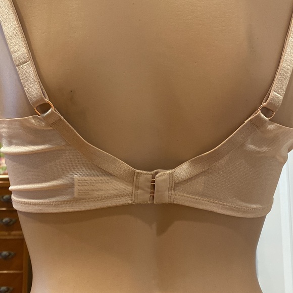 Beige True and Co. bra. - Picture 3 of 6